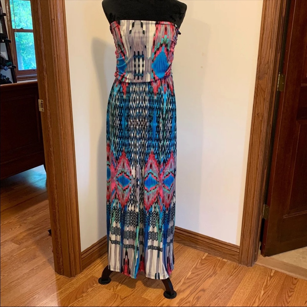(SOLD) Strapless Maxi Dress - Picture 1 of 6